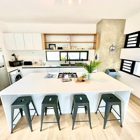Into The Sea - Modern Home Close To The Beach 알비언 외부 사진