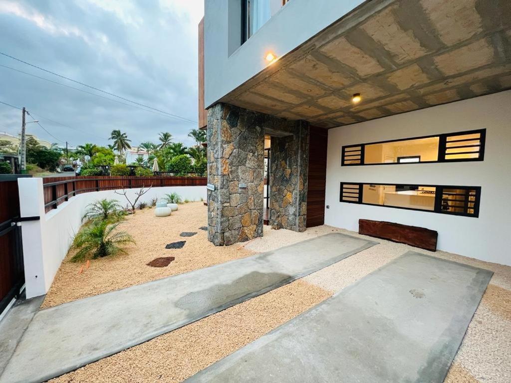 Into The Sea - Modern Home Close To The Beach 알비언 외부 사진