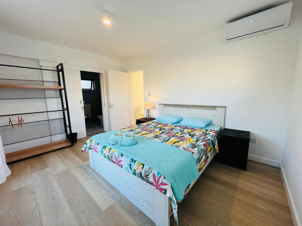 Into The Sea - Modern Home Close To The Beach 알비언 외부 사진