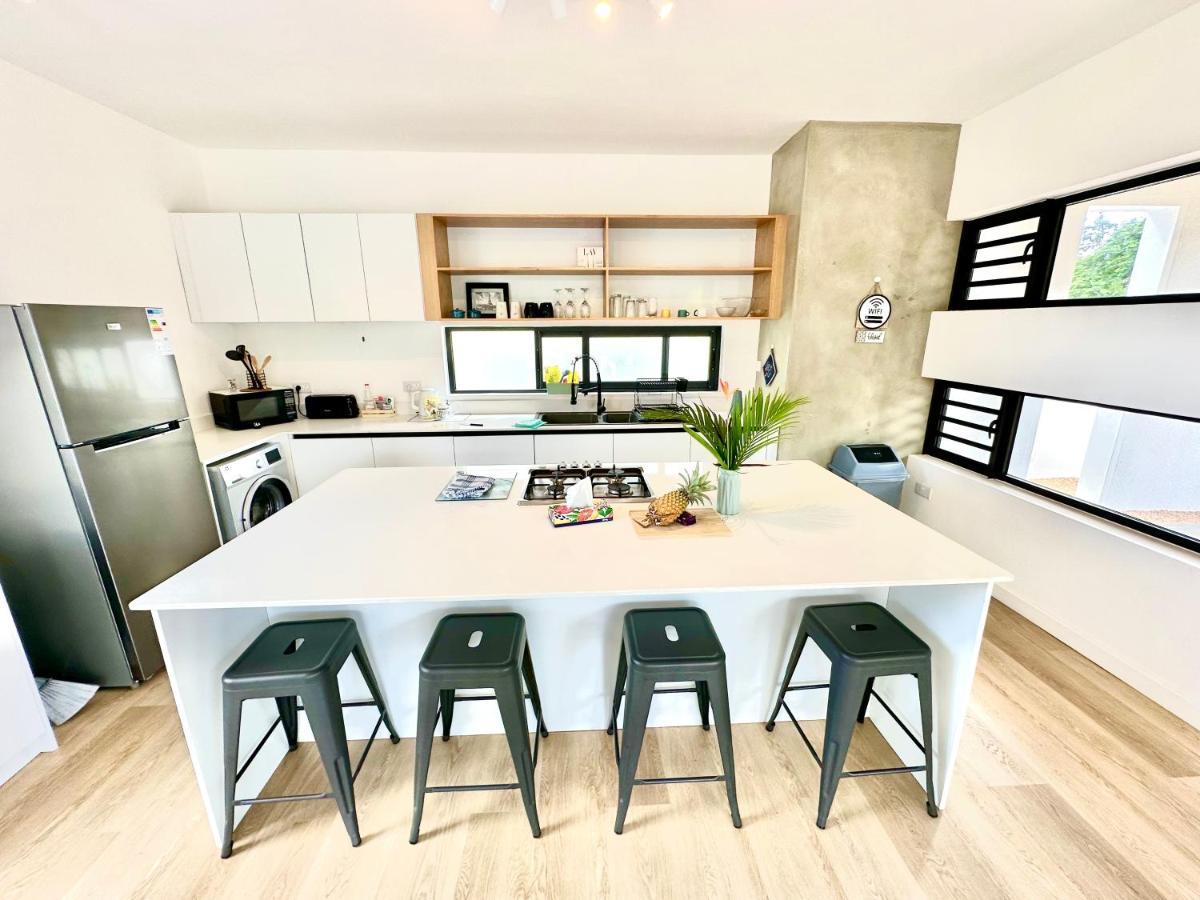 Into The Sea - Modern Home Close To The Beach 알비언 외부 사진